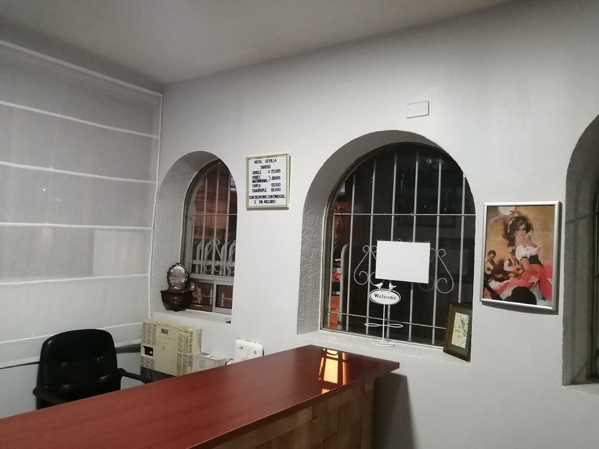Hotel Sevilla 테무코 외부 사진